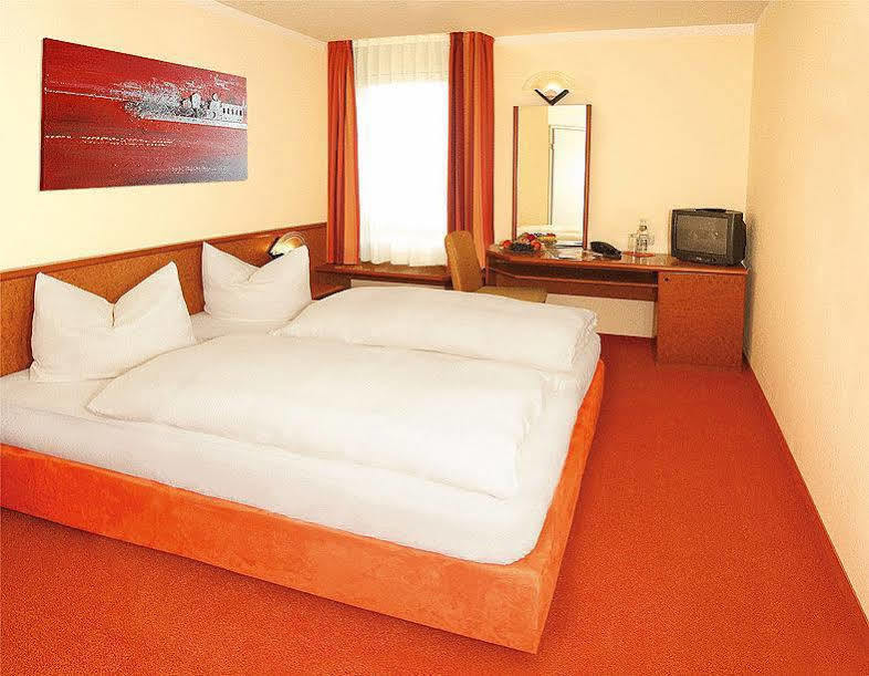 Citty Hotel שוויינפורט מראה חיצוני תמונה